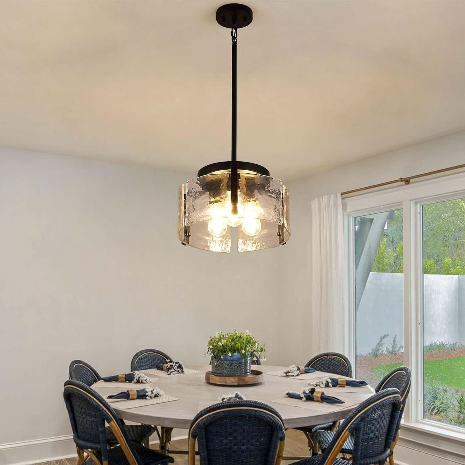 Lampadario Nero Regolabile Farmhouse Per Sala Da Pranzo Con Vetro Martellato