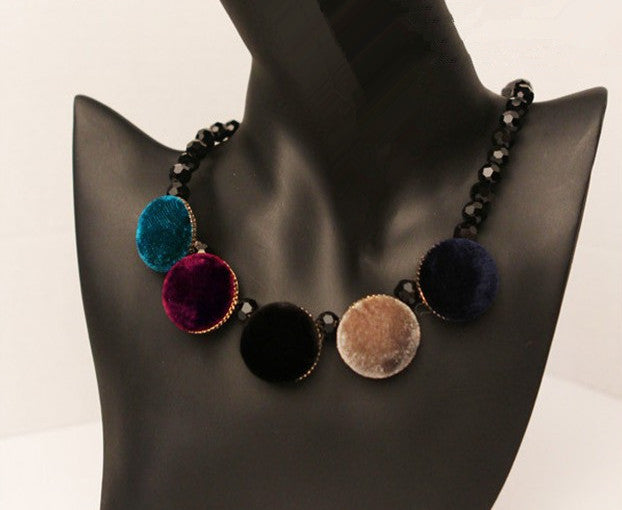 X404'' European and American Retro Style Velvet Round Square Geometric Pattern Contrasting Short Necklace Sweater Chain