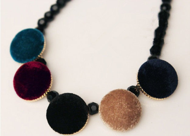 X404'' European and American Retro Style Velvet Round Square Geometric Pattern Contrasting Short Necklace Sweater Chain