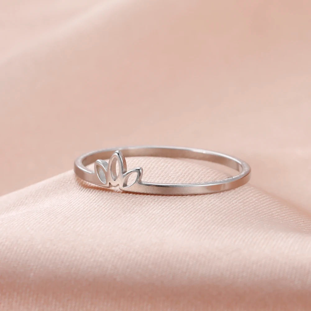 Skyrim Anello da donna in acciaio inossidabile Semplice cuore Farfalla Fasi lunari Anelli da dito geometrici Regalo di nozze per l'amante Commercio all'ingrosso