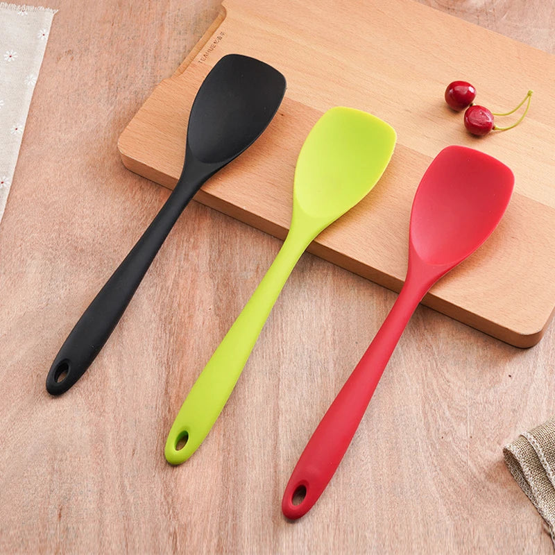 Cucchiaio in silicone per uso alimentare Spatola Cucchiaio da cucina resistente al calore Flessibile antiaderente Raschietto da forno Agitazione Scooping Miscelazione di insalate
