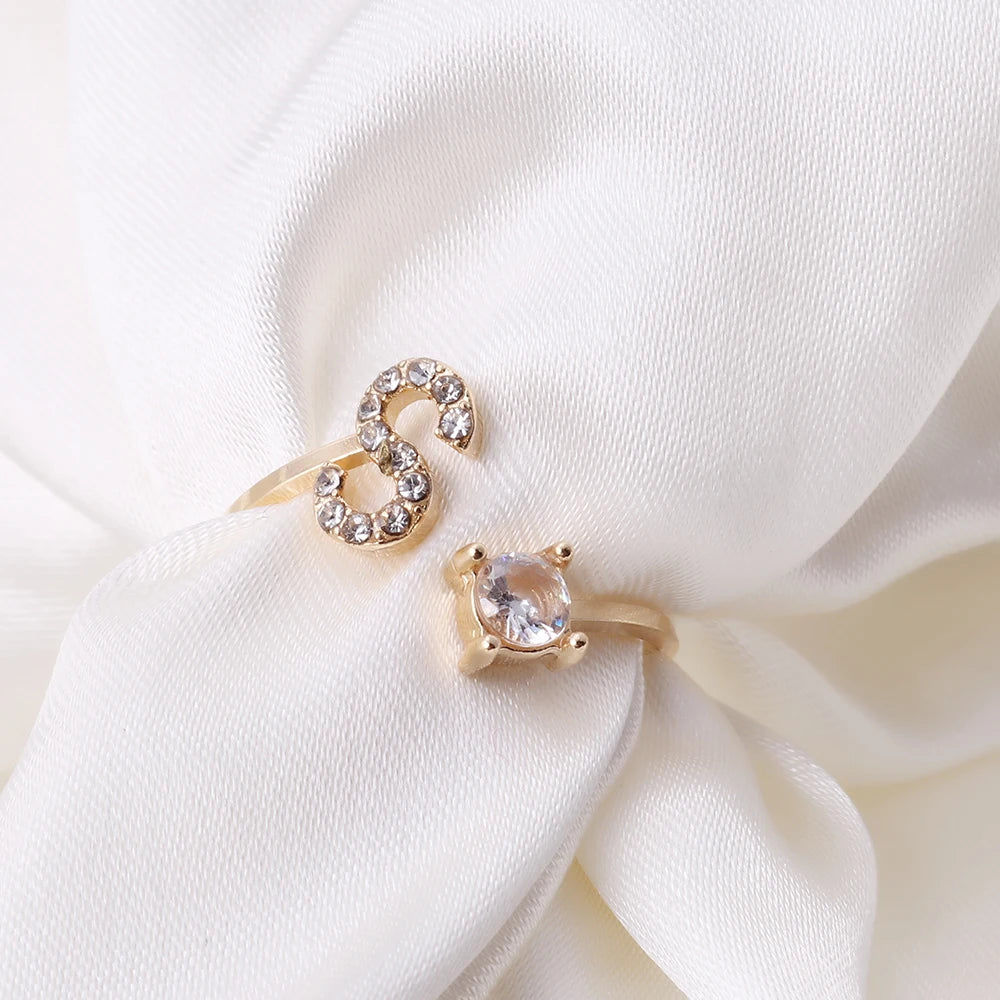 Moda 26 Lettera iniziale Anello Argento Colore Personalità Anelli di barretta Donna Semplice ed elegante Gioielli Regalo di amicizia Commercio all'ingrosso