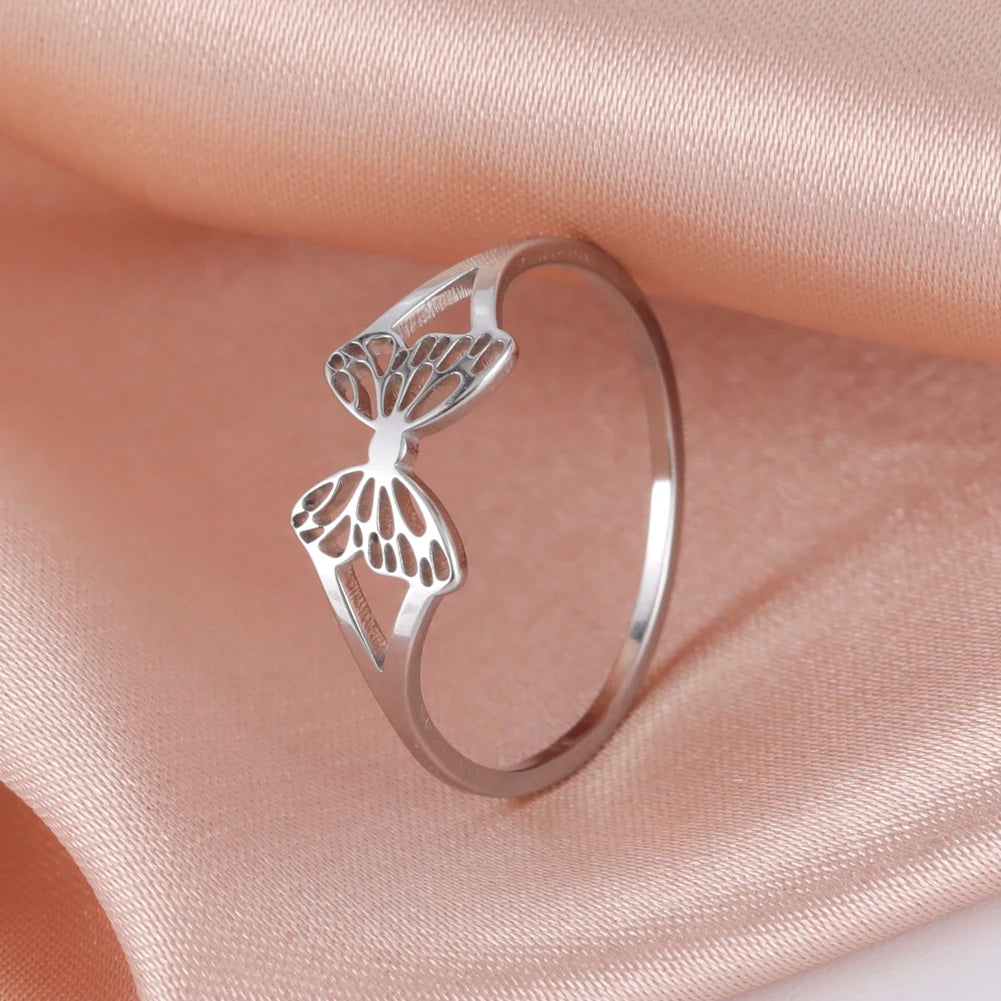 Skyrim Anello da donna in acciaio inossidabile Semplice cuore Farfalla Fasi lunari Anelli da dito geometrici Regalo di nozze per l'amante Commercio all'ingrosso