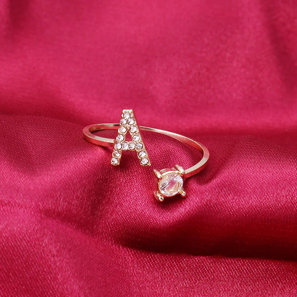 Moda 26 Lettera iniziale Anello Argento Colore Personalità Anelli di barretta Donna Semplice ed elegante Gioielli Regalo di amicizia Commercio all'ingrosso