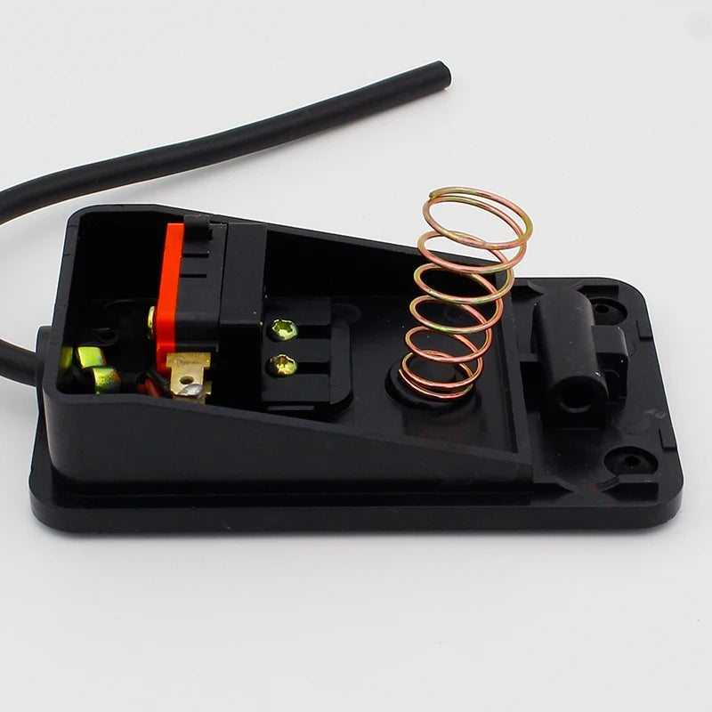 Interruttore a pedale momentaneo antiscivolo IMC Hot SPDT