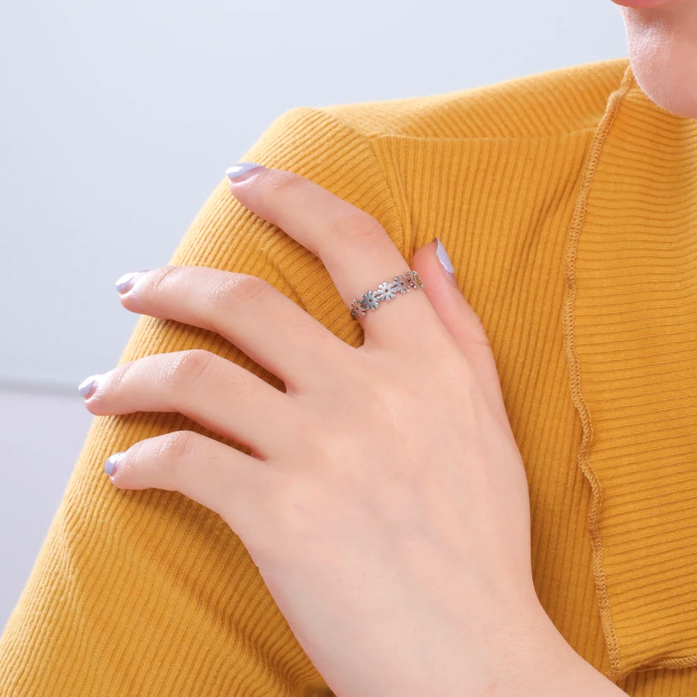 Skyrim Anello da donna in acciaio inossidabile Semplice cuore Farfalla Fasi lunari Anelli da dito geometrici Regalo di nozze per l'amante Commercio all'ingrosso