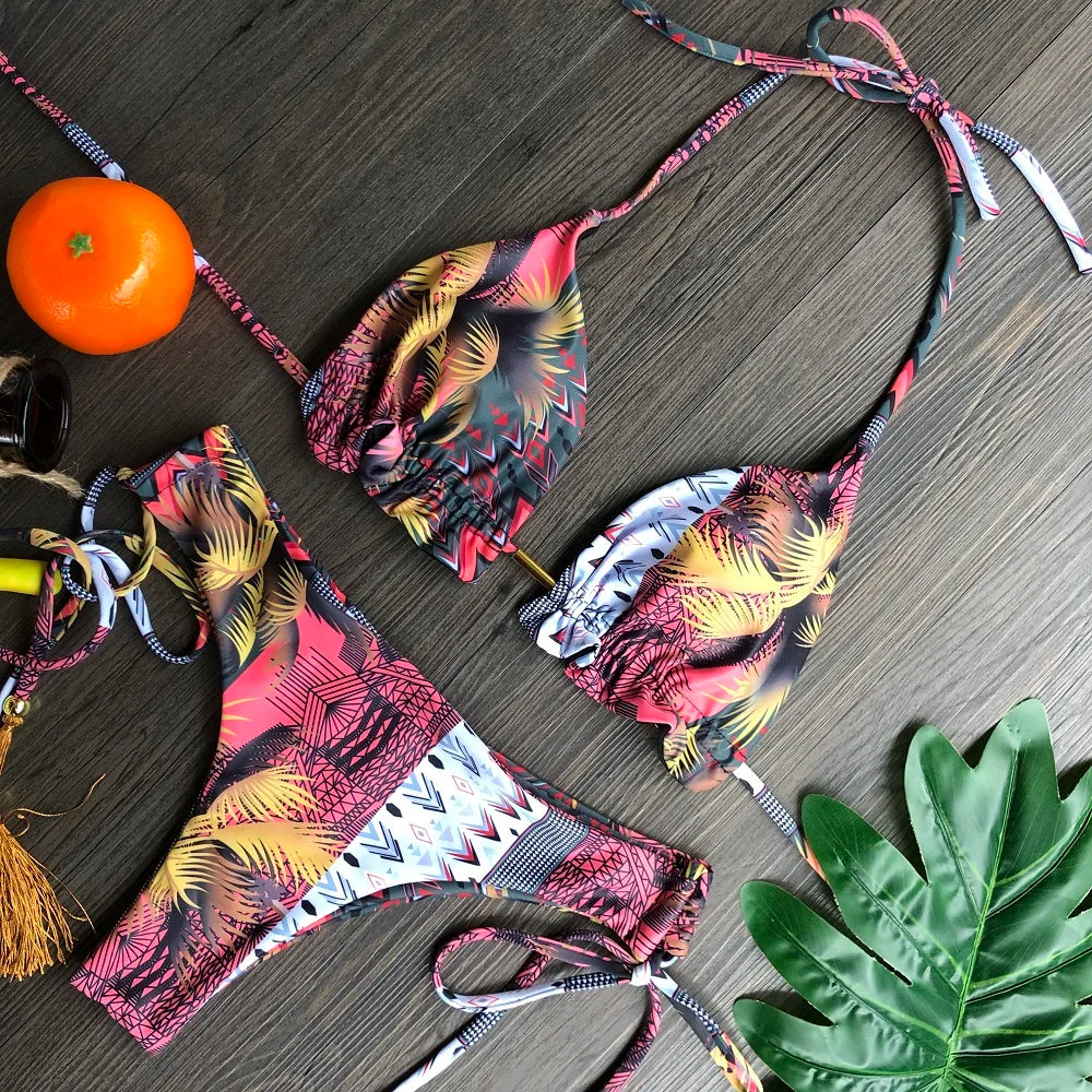 2021 Set bikini sexy 2 pezzi Hot Stamp Sport Costumi da bagno Donna Beachwear Push-Up imbottito Costume da bagno Body Bagnante squisito