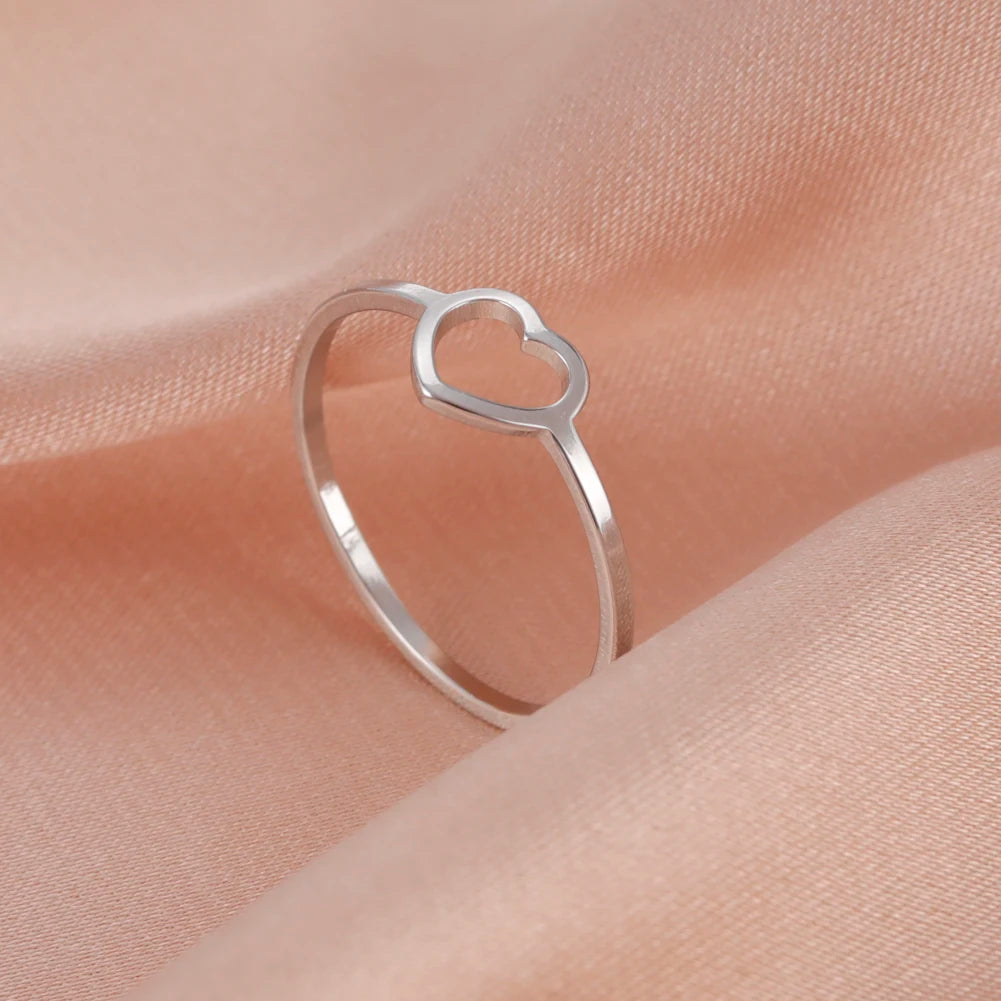 Skyrim Anello da donna in acciaio inossidabile Semplice cuore Farfalla Fasi lunari Anelli da dito geometrici Regalo di nozze per l'amante Commercio all'ingrosso