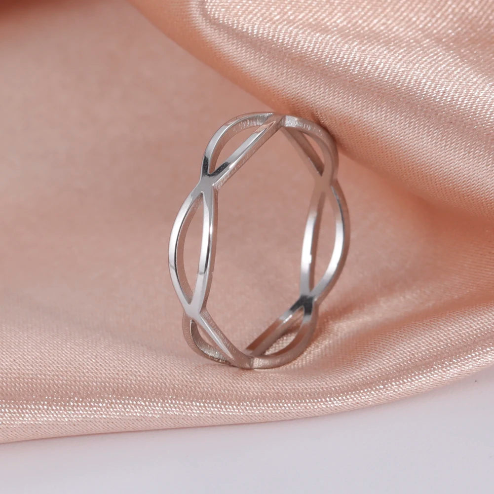 Skyrim Anello da donna in acciaio inossidabile Semplice cuore Farfalla Fasi lunari Anelli da dito geometrici Regalo di nozze per l'amante Commercio all'ingrosso