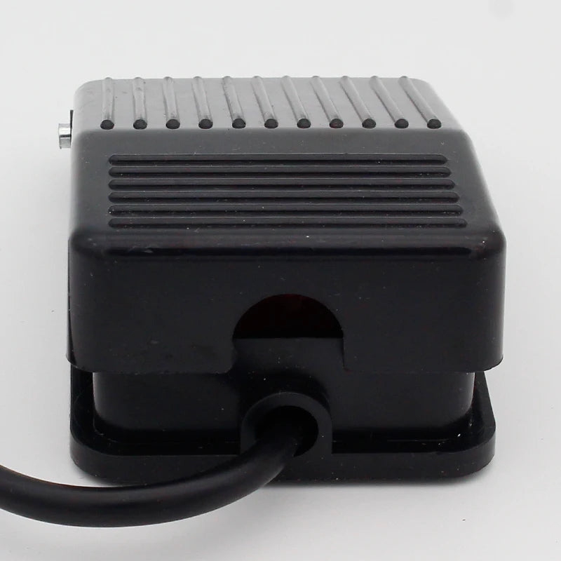 Interruttore a pedale momentaneo antiscivolo IMC Hot SPDT