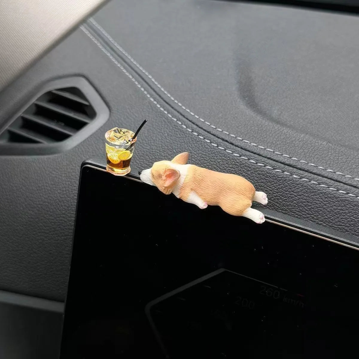 Accessori per giocattoli per cani da cruscotto per auto Decora squisiti mini ornamenti per bambole in resina Corgi Interni auto Decorazioni regalo per cuccioli carini