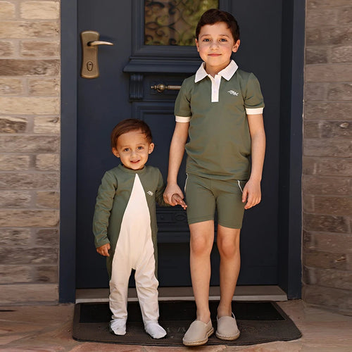 AA-SS26 Set Abito Shabbos Verde Beige Coordinato Famiglia Abbigliamento Bambini Vestiti con Fiocco Stampa Foglie d'Ulivo Set per Ragazzi Tutina per Neonati