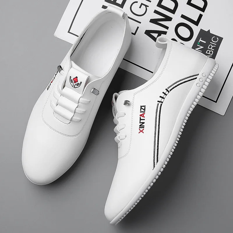 2024 scarpe casual da uomo in pelle versatili calzature bianche da lavoro moda antiscivolo mocassini comodi maschili nuovo piatto leggero