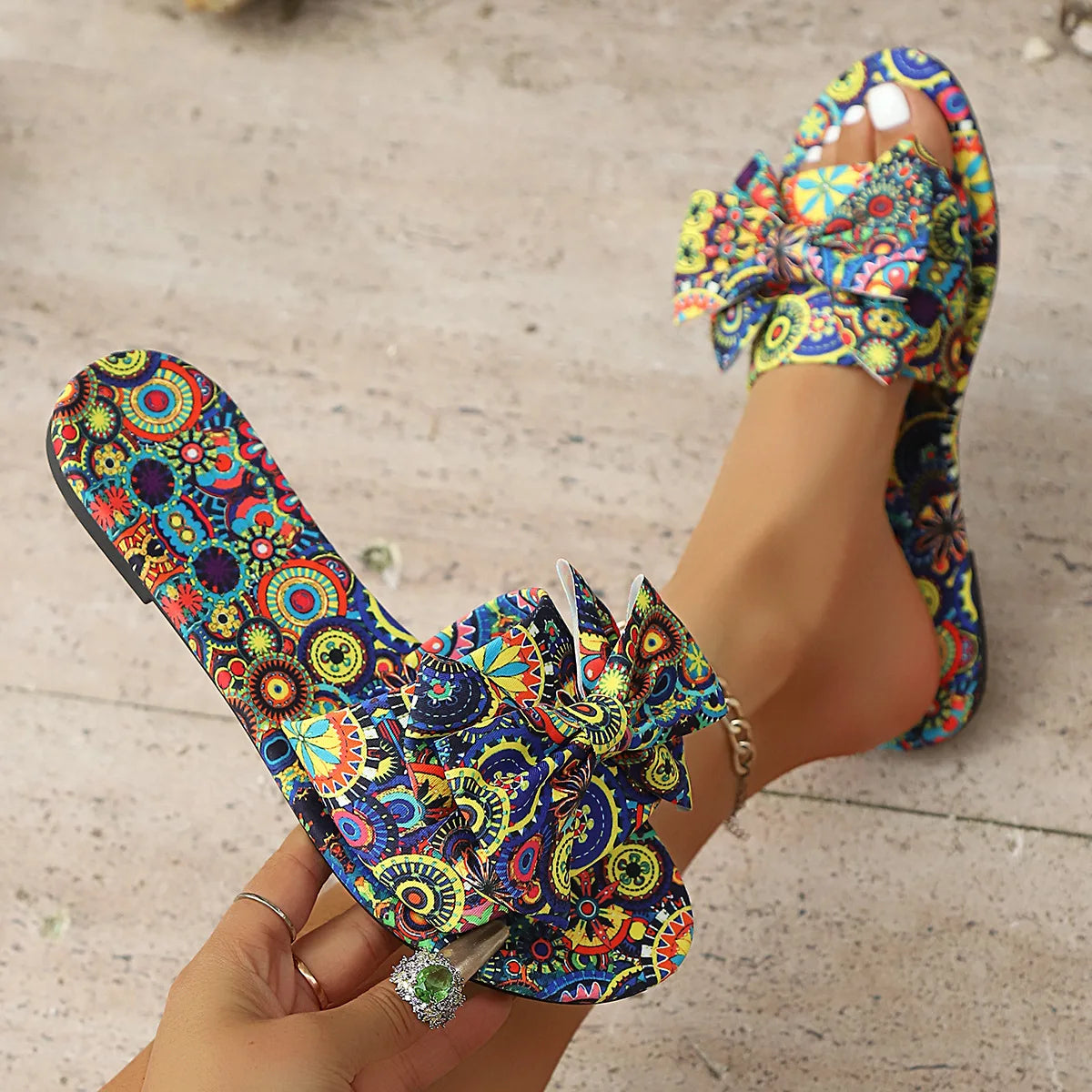 Pantofole da donna Pantofole da spiaggia a una linea stampate in stile etnico Sandali piatti bohémien casual Scarpe da vacanza sexy Scivoli da donna da donna