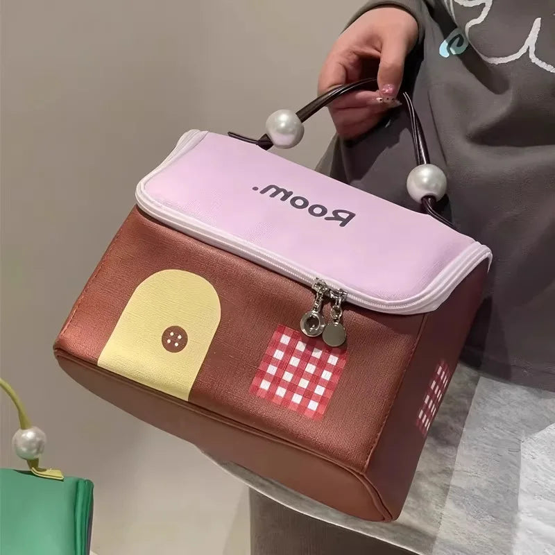 Borsa per il trucco di design per la casa 2024 Nuova borsa da toilette portatile con dopamina di grande capacità, organizer da viaggio impermeabile multifunzione