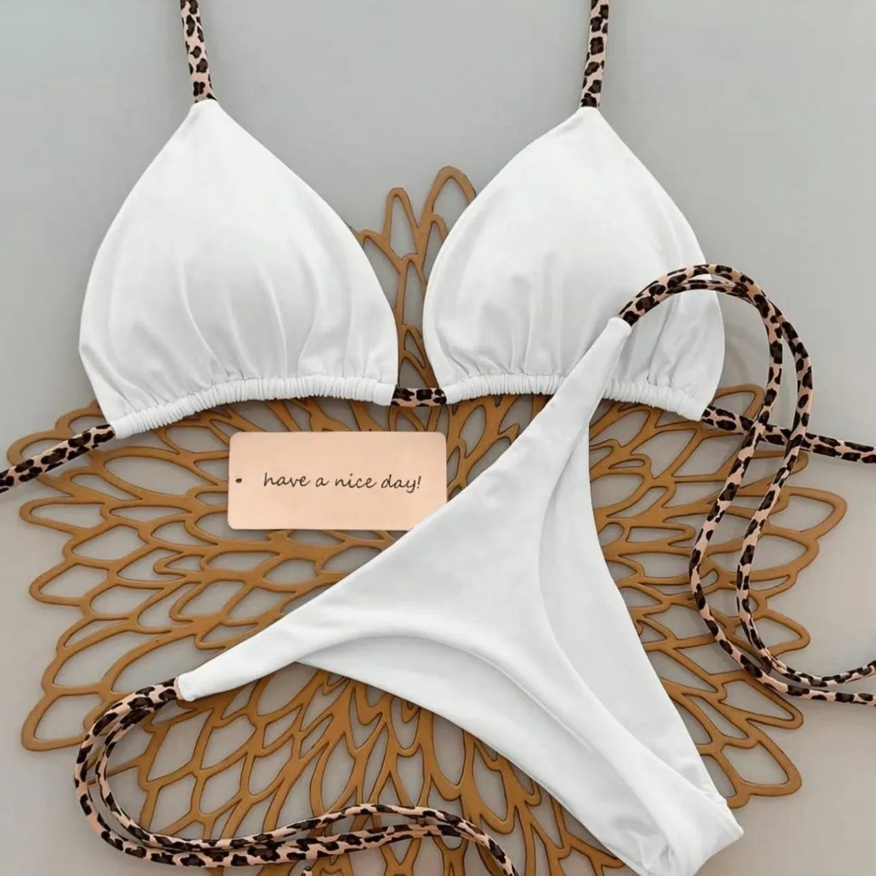 Bikini Donna 2026 Costume da Bagno Vacanza al Mare Stampa Leopardata Sexy Set Bikini Beachwear Costume da Bagno Perizoma Biquini