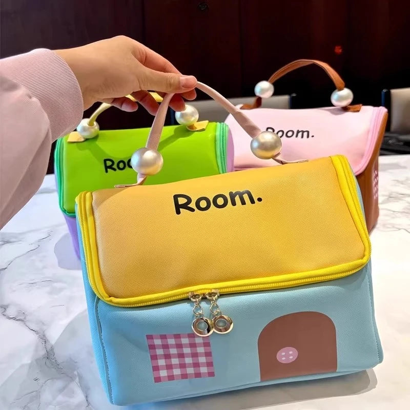 Borsa per il trucco di design per la casa 2024 Nuova borsa da toilette portatile con dopamina di grande capacità, organizer da viaggio impermeabile multifunzione
