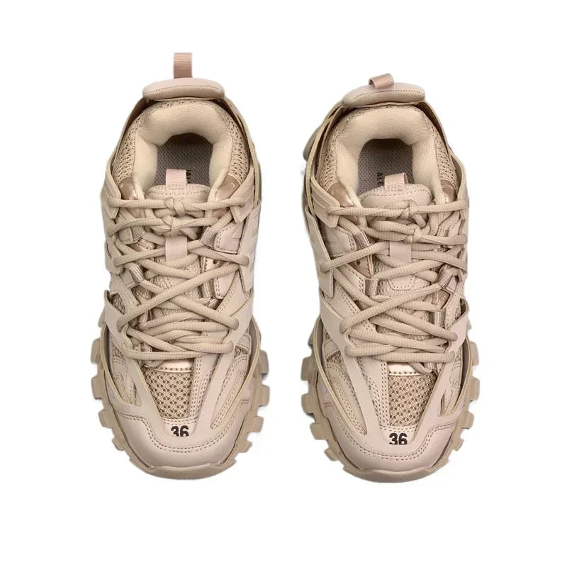 Scarpe Casual da Uomo in Pelle di Vitello di Alta Qualità, Design di Lusso con Borchie, Versatili e alla Moda, con Lacci e Suola Piatta