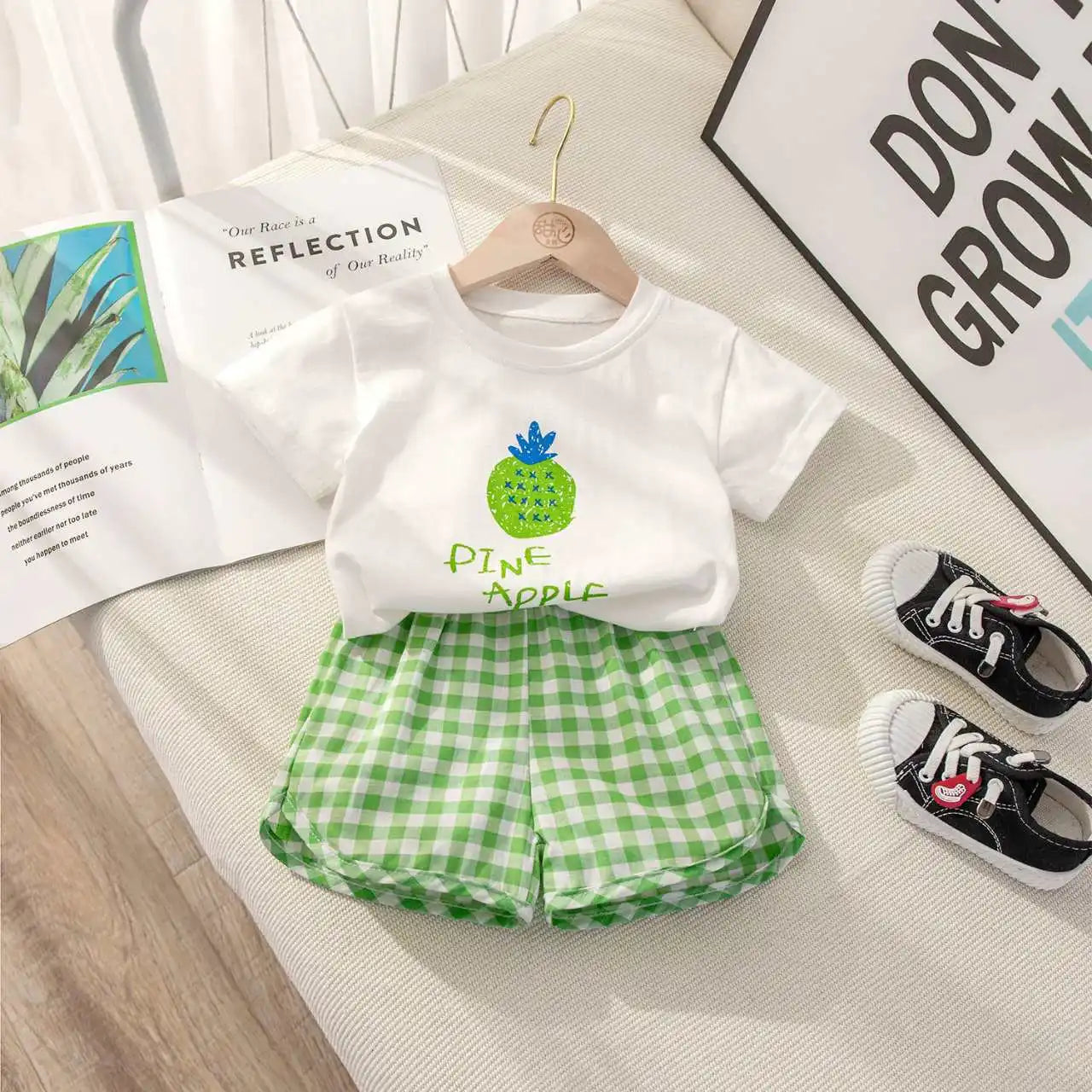 Set di Moda 2 Pezzi per Bambina con Stampa Frutta, T-shirt a Maniche Corte + Pantaloncini a Quadri, Abbigliamento Principessa per Bambini 0-6 Anni