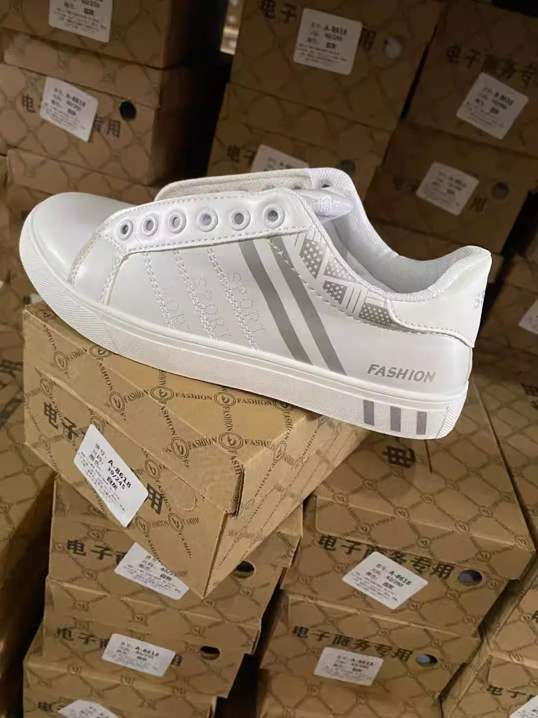 Scarpe basse da uomo Scarpe da ginnastica da uomo di lusso Primavera Autunno 2023 Scarpe sportive da esterno per uomo Moda scarpa vulcanizzata Tenis Para Hombre