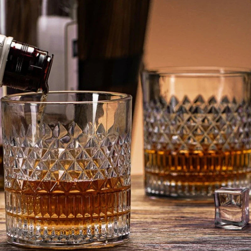 1/2/3/4pcs Tazze 335ml Tazza di whisky trasparente per la festa/casa/bar Bicchiere di cristallo europeo Tazza di vino Tazze all'ingrosso Tazza Bicchiere di birra