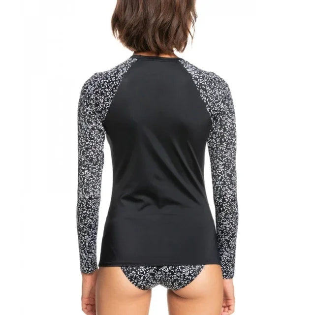 Camicia da surf da donna nuova T-shirt da surf da donna Love Protezione solare da spiaggia Rashguard Protezione UV Costumi da bagno UPF Diving Sportsuit