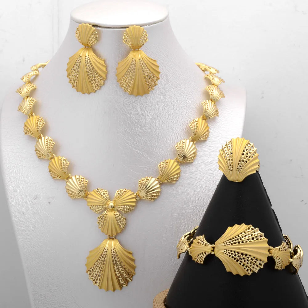 Set Gioielli Conchiglia Donna - Orecchini Collana Bracciale Anello Placcato Oro