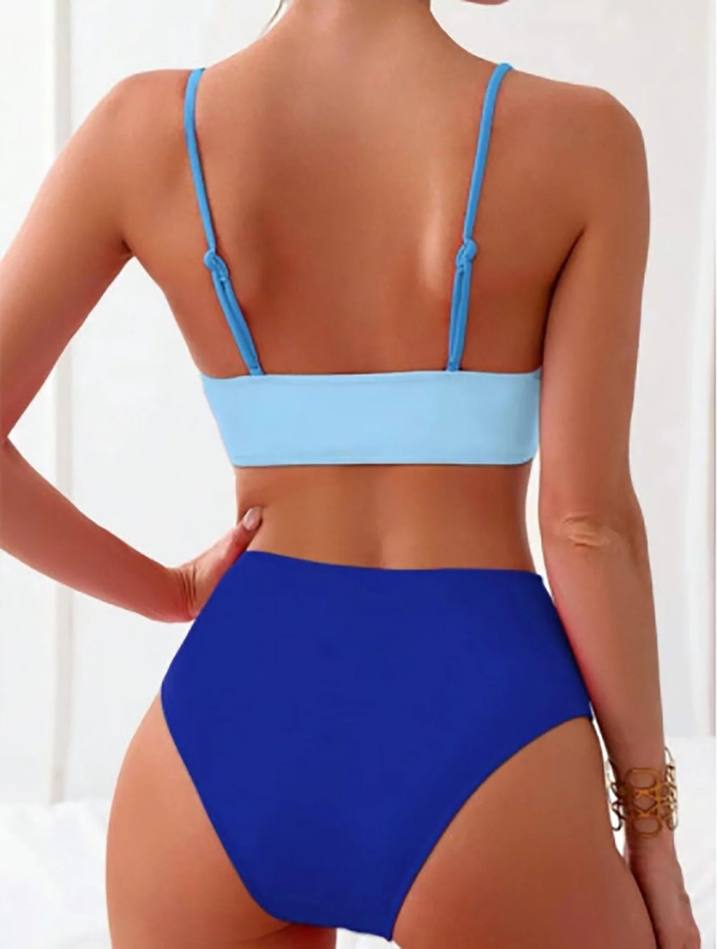 Nuovo costume da bagno bikini a due pezzi patchwork 2025 Costume da bagno sexy da donna stretto vuoto Costume da bagno senza schienale Costume da bagno da spiaggia push up incrociato