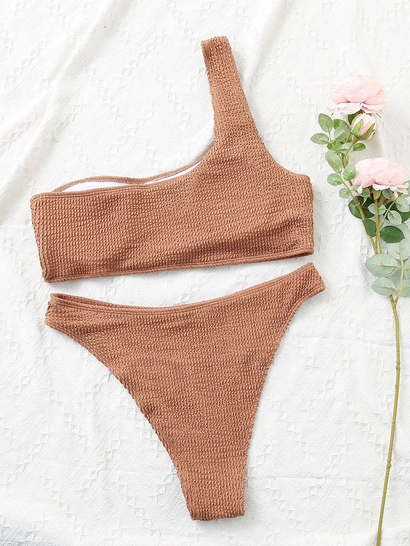 Costume da bagno bikini monospalla strutturato costume da bagno taglio alto costume da bagno solido donna moda brasiliana 2025
