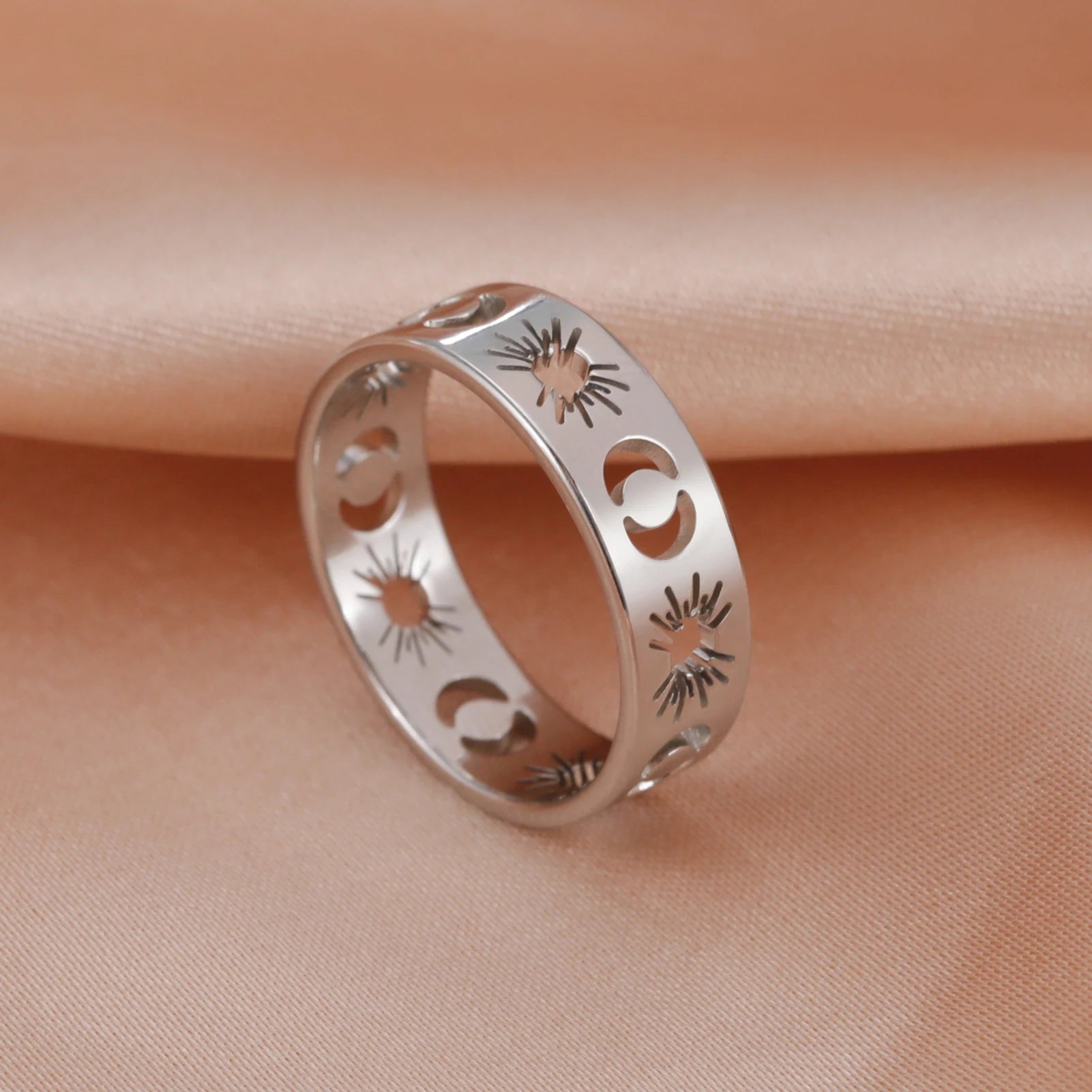 Skyrim Anello da donna in acciaio inossidabile Semplice cuore Farfalla Fasi lunari Anelli da dito geometrici Regalo di nozze per l'amante Commercio all'ingrosso