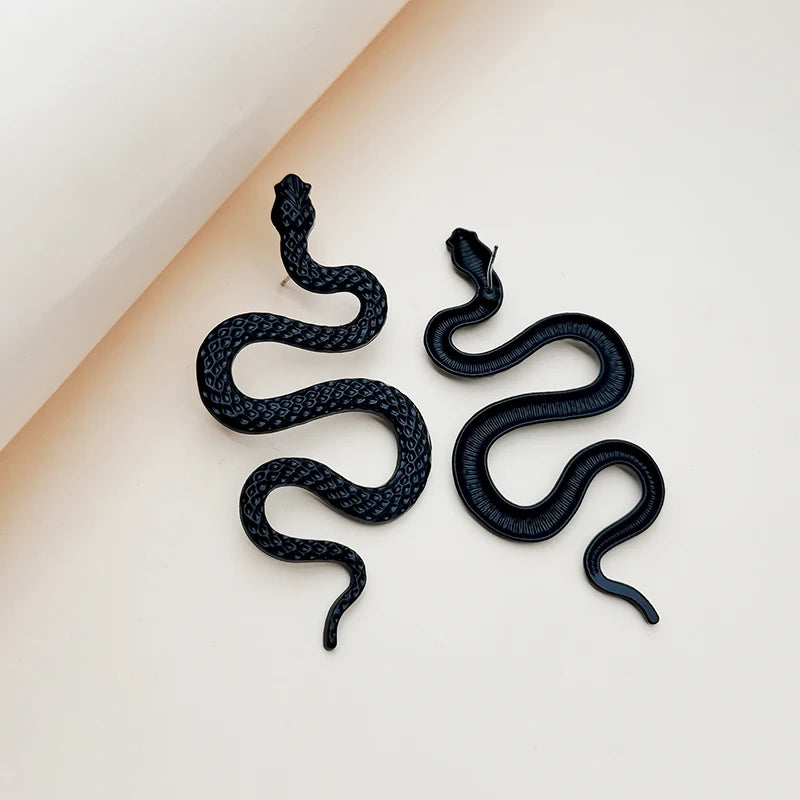Orecchini a forma di serpente di Halloween sexy ed esagerati d'avanguardia per le donne Gioielli rock per ragazza di tendenza personalizzata gotica di moda