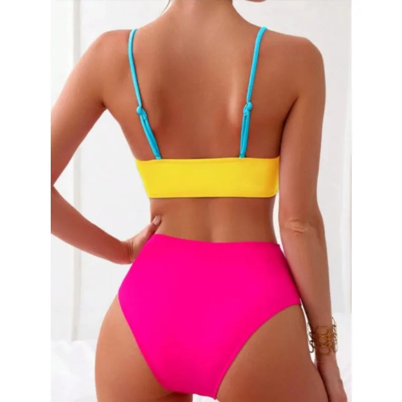 2026 Nuovo Patchwork Costume da bagno bikini a due pezzi Donne sexy Costume da bagno stretto vuoto Backless Costumi da bagno Cross Push Up Beach Costume da bagno