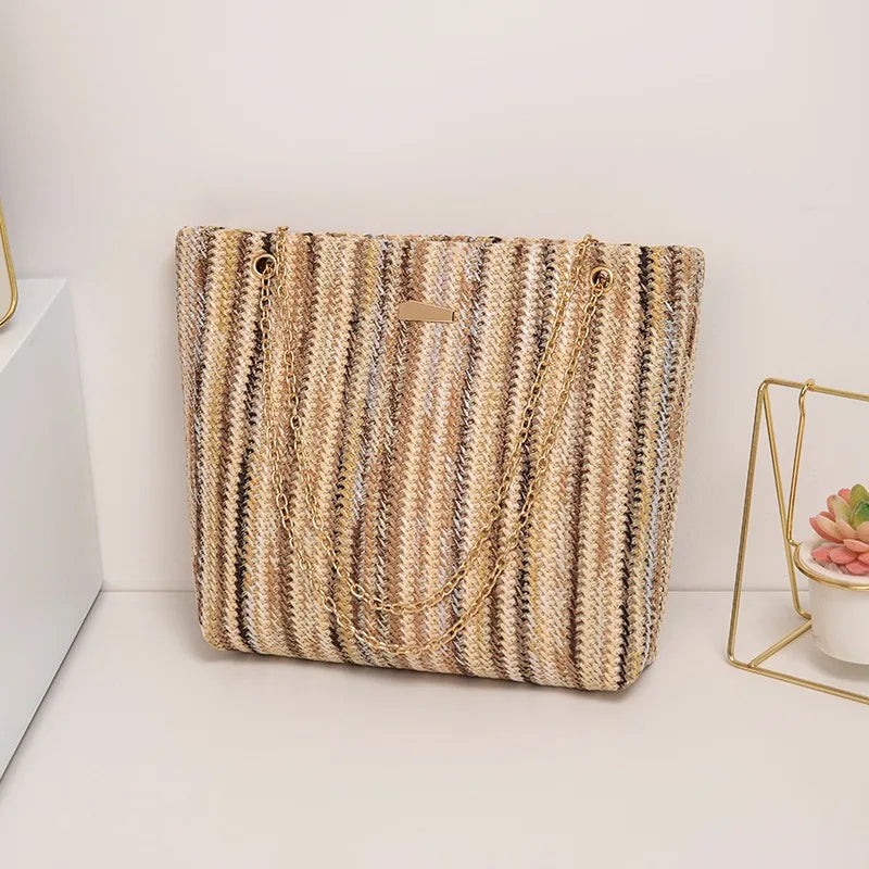 Borsa da donna in paglia intrecciata in rattan, grande borsa a tracolla da spiaggia estiva con catena, borsa a tracolla da donna con patta, design da viaggio