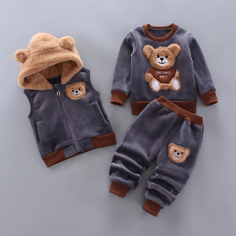 Set di abbigliamento invernale per bambini, autunnale, per maschi e femmine, tute calde e spesse, maglione con cappuccio, simpatico orsetto dei cartoni animati, completo tre pezzi per bambini da 0 a 4 anni