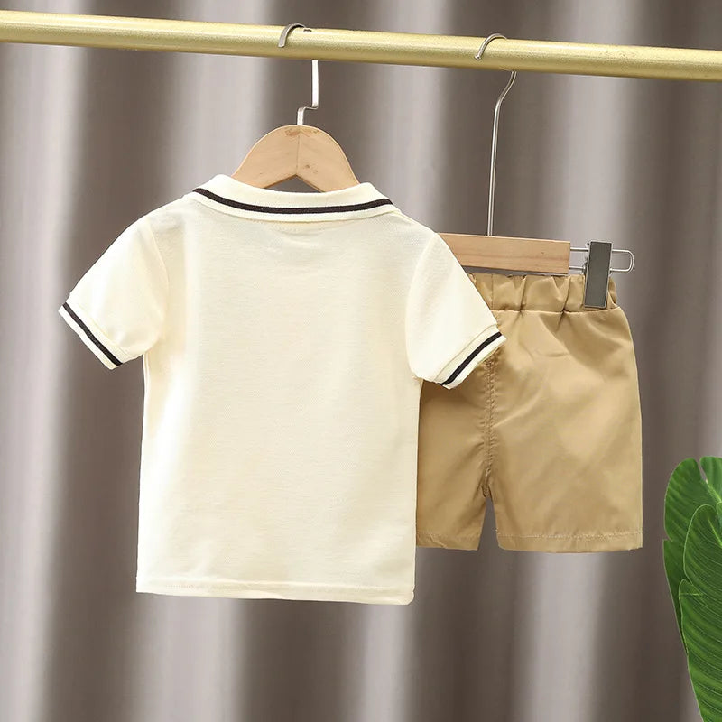 Set di Abbigliamento per Neonato Maschio, T-shirt+Pantaloncini, Completo Estivo per Bambini, Outfit con Cartoni Animati, Set per Neonati e Bambini Piccoli