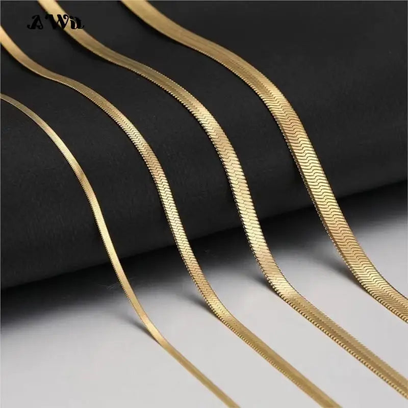 Collana da donna con catena a serpente unisex di moda calda Collana girocollo in acciaio inossidabile a spina di pesce Collana a catena color oro argento Gioielli da donna