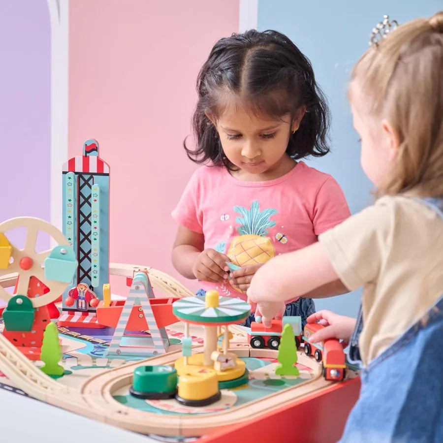 Tavolo da treno in legno – Set da gioco per parco divertimenti a tema carnevale con ruota panoramica, carosello e binario del treno – Giocattolo interattivo per bambini