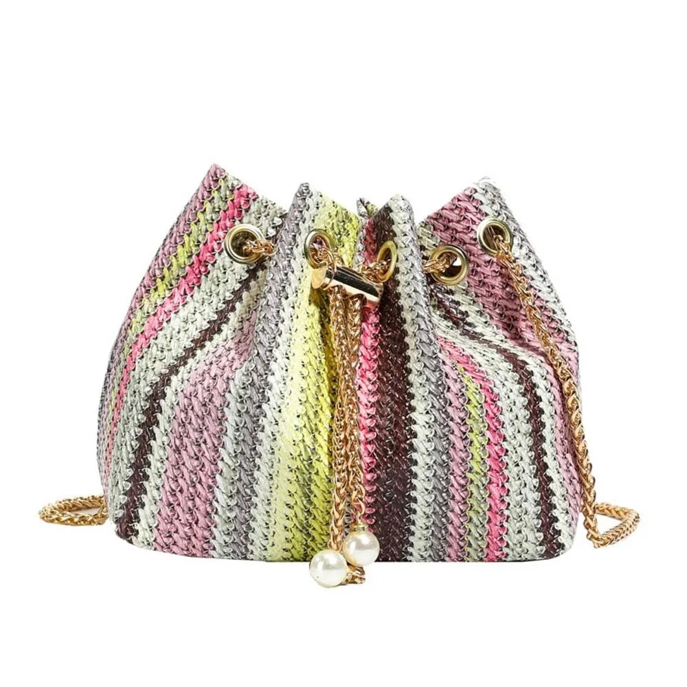 Borsa a tracolla grande in paglia intrecciata con strisce color arcobaleno, sacca a secchiello con coulisse e catena, borsa a tracolla da spiaggia
