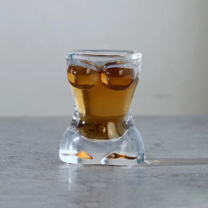 1PC Nuovo Unico Tazza di Birra Divertente Uomini Donne A Forma di Corpo Trasparente Bicchiere di Vino Bar Drinkware Cocktail Tazza di Caffè Succo di Tè