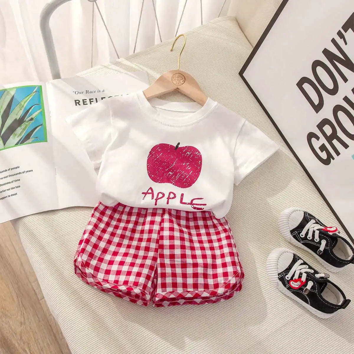 Set di Moda 2 Pezzi per Bambina con Stampa Frutta, T-shirt a Maniche Corte + Pantaloncini a Quadri, Abbigliamento Principessa per Bambini 0-6 Anni