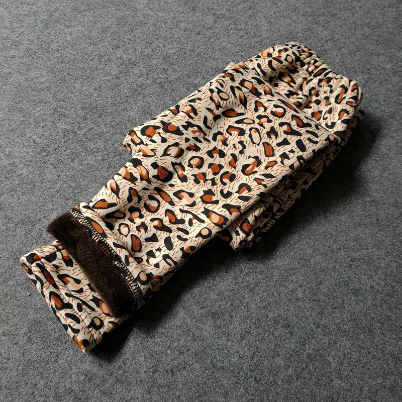 Pantaloni da ragazza primavera autunno inverno neonate leggings in pile sottile dolce pantaloni slim floreali mimetici retrò abbigliamento per bambini