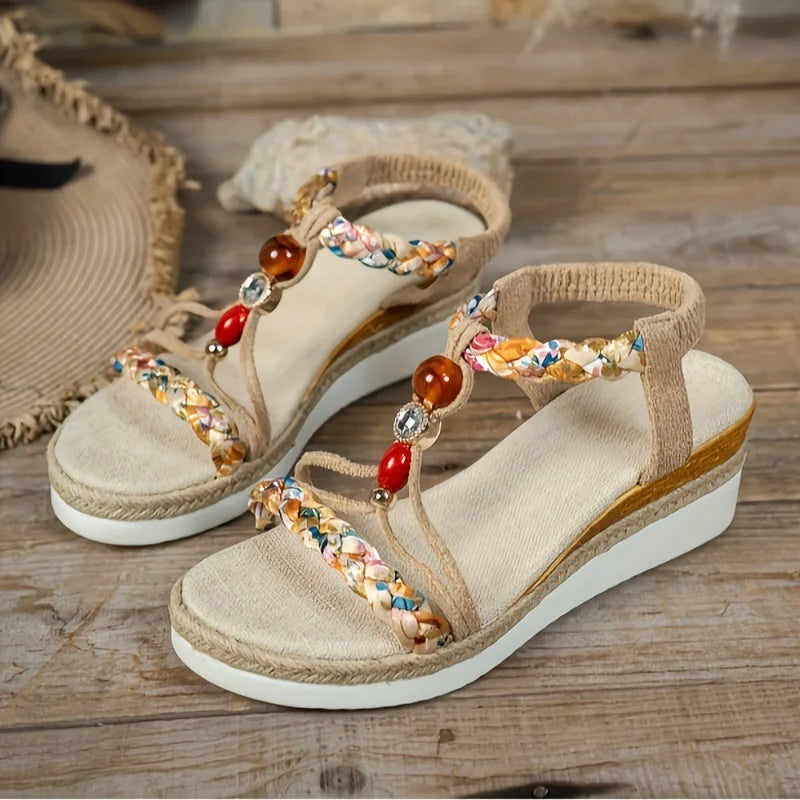 Sandali con Zeppa Bohemien da Donna 2025 Nuovi Sandali con Plateau Colorati con Cinturino Intrecciato e Perline Scarpe Estive Casual con Punta Aperta da Spiaggia