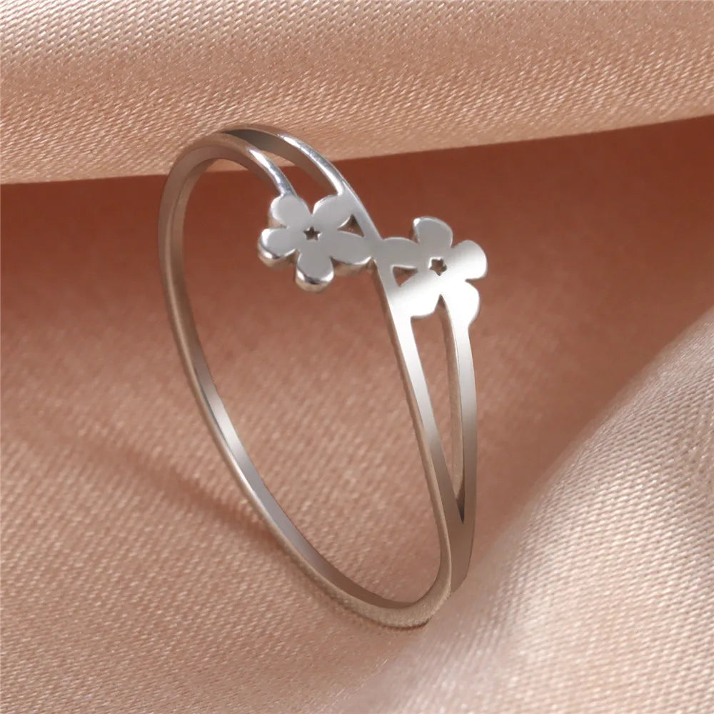Skyrim Anello da donna in acciaio inossidabile Semplice cuore Farfalla Fasi lunari Anelli da dito geometrici Regalo di nozze per l'amante Commercio all'ingrosso