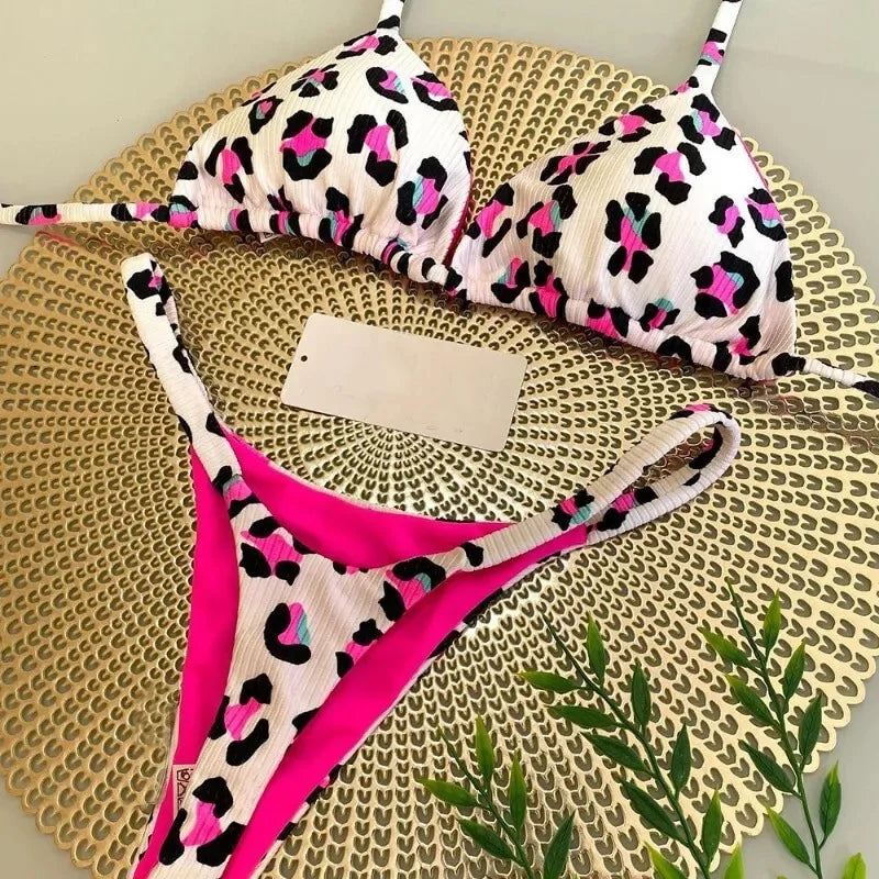 Nuovo bikini da donna con stampa divisa, costumi da bagno, perizoma alla moda, per le vacanze al mare