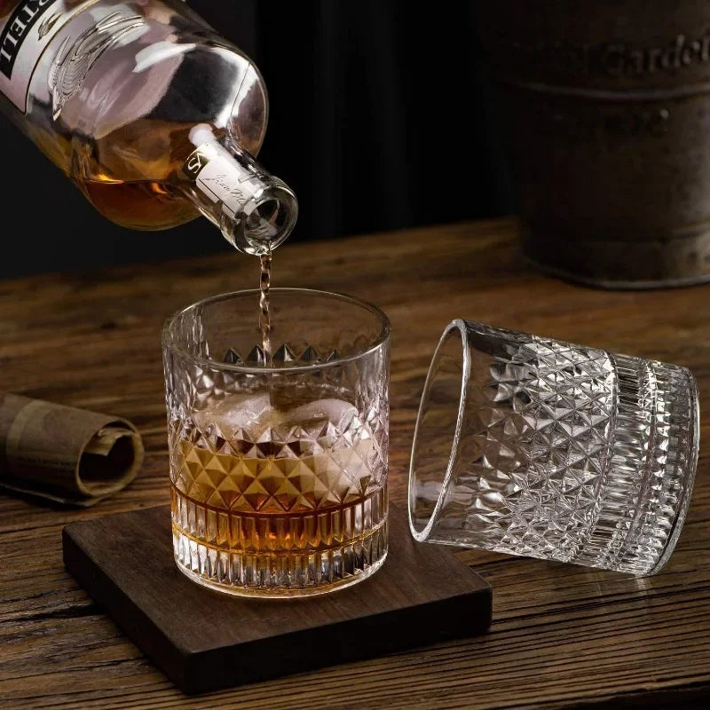 1/2/3/4pcs Tazze 335ml Tazza di whisky trasparente per la festa/casa/bar Bicchiere di cristallo europeo Tazza di vino Tazze all'ingrosso Tazza Bicchiere di birra