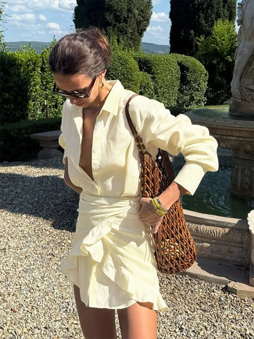 Abito chemisier casual da donna tinta unita con lacci, estivo, con risvolto, maniche lunghe, bottoni, mini abito plissettato, copricostume da spiaggia, outfit per vacanze 2026