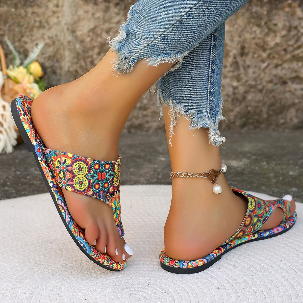 Pantofole da donna Sandali con motivo floreale bohémien Scarpe casual leggere Infradito Pantofole di grandi dimensioni alla moda Scivoli da casa da donna