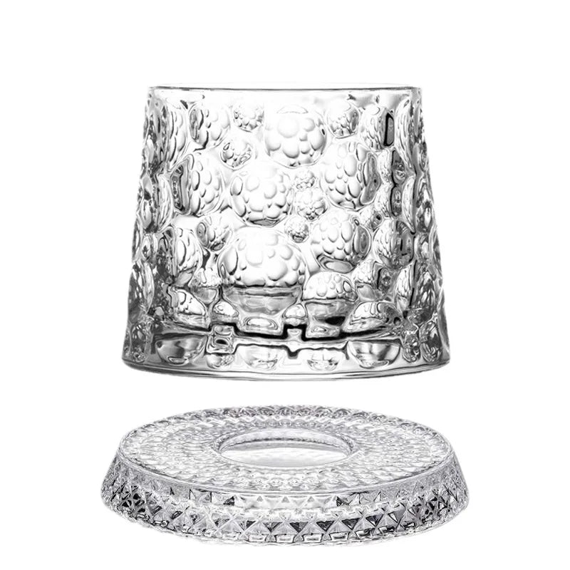 Bicchiere da whisky rotante da 280 ml Bicchiere da birra premium in cristallo creativo Tazza da liquore a rilievo con base dritta Stampo per bevande Bicchiere da vino