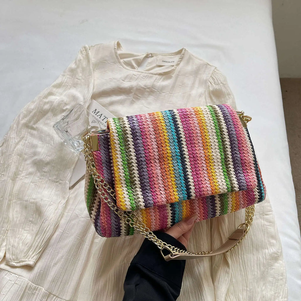 Borsa in Paglia Intrecciata a Mano da Donna, Nuova Collezione Estate 2026, Borsa a Tracolla con Catena per Vacanze al Mare, Stile Casual, Misura Media, Tessuto Morbido