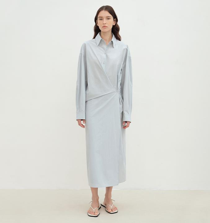 Abito Camicia In Cotone Morbido Con Chiusura A Bottoni E Taglio Cocoon